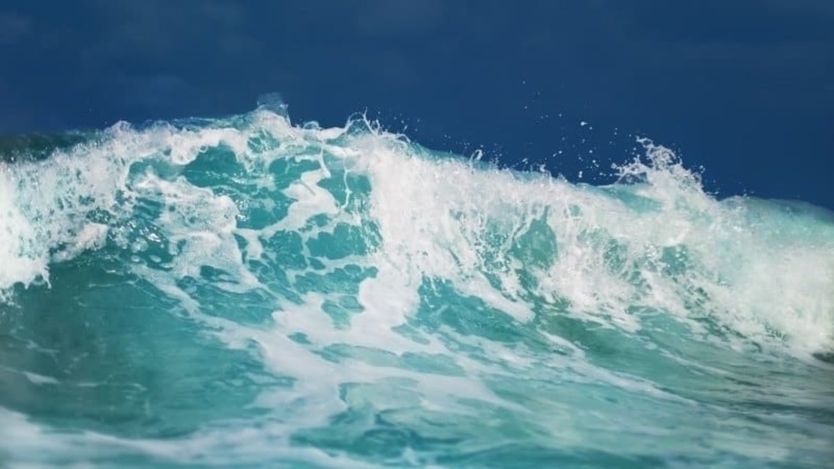 Wave Power - The Theory Behind Ocean Waves
